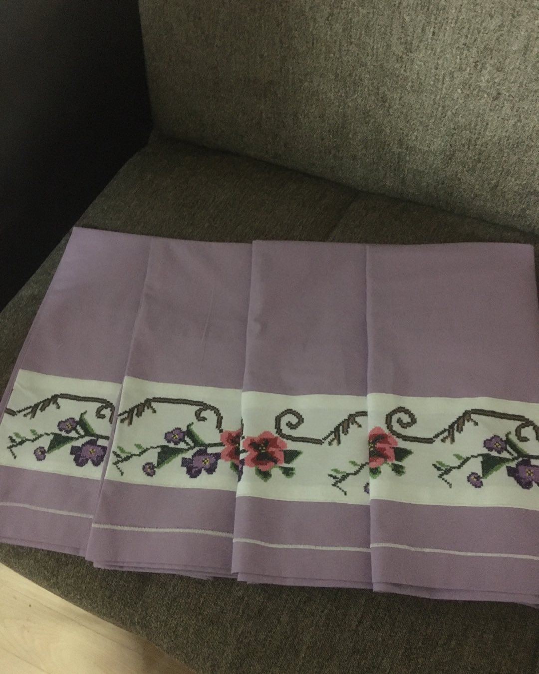 Leylak Renkli Çiçek Desenlı Mendil