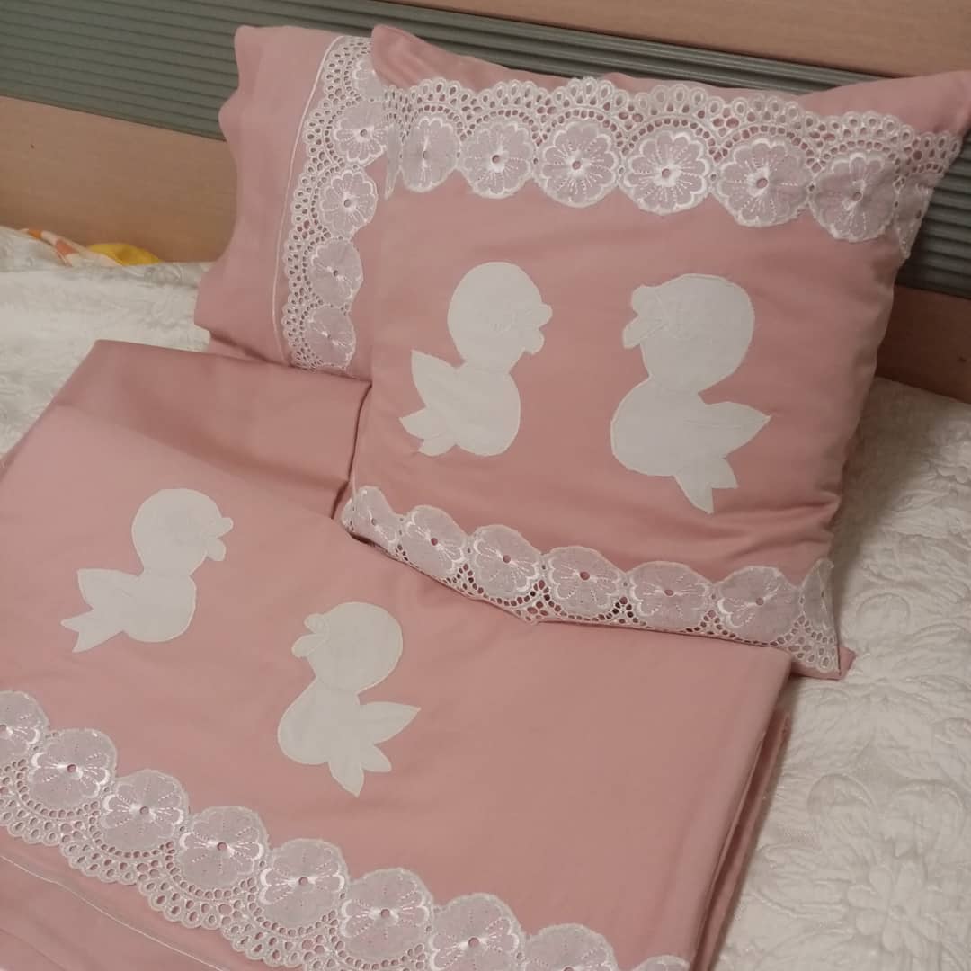 Pembe Bebek Ördek Motifli Nevresim Seti