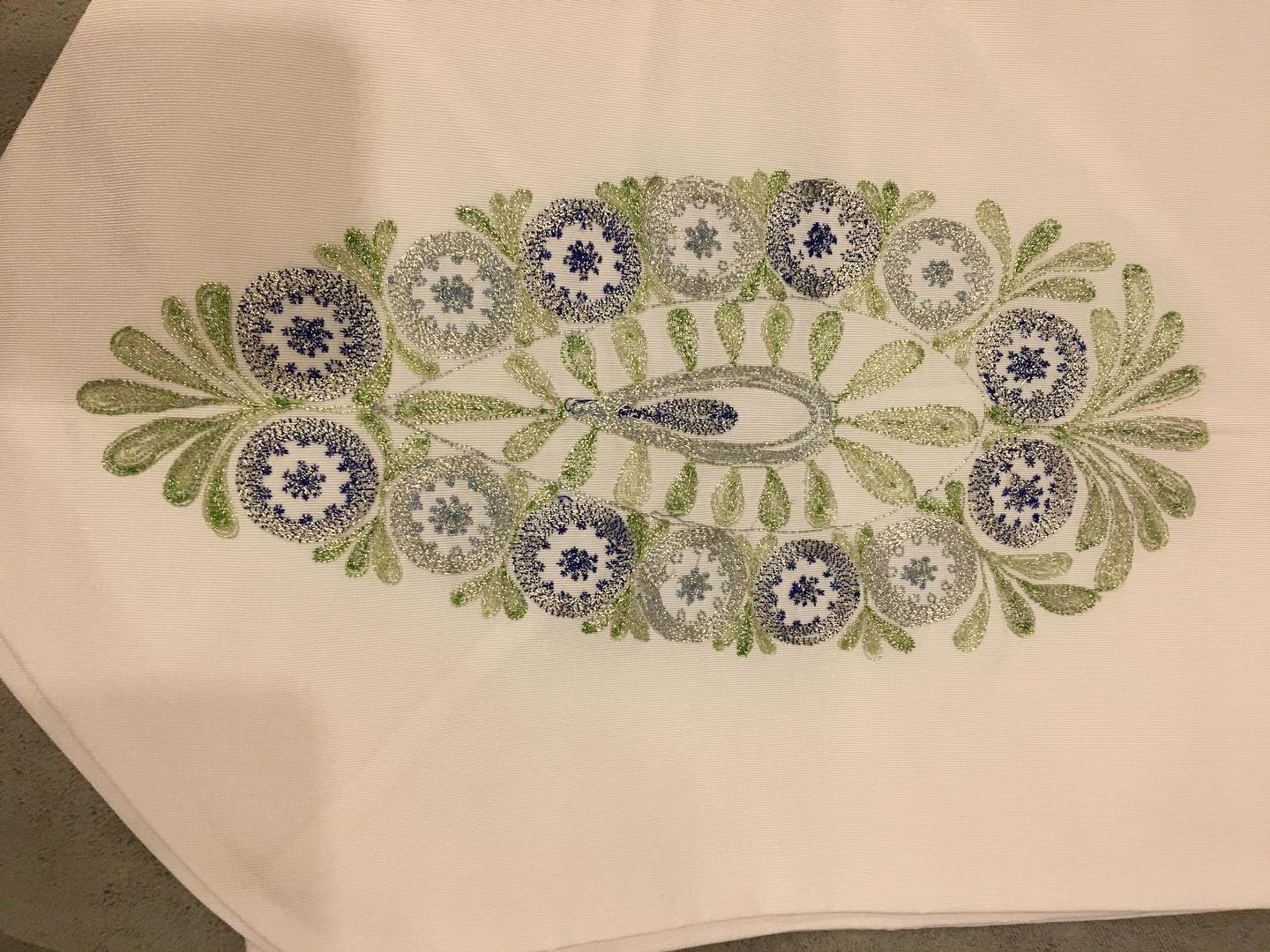 Gül Nakışlı Dantel Nevresim
