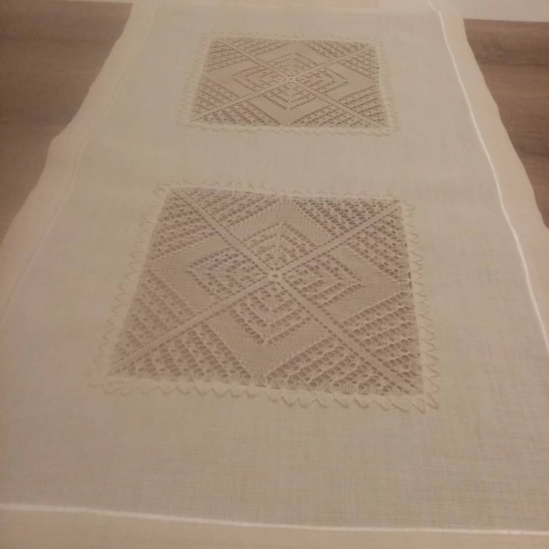 Elmas Nakışlı Krem Peçete